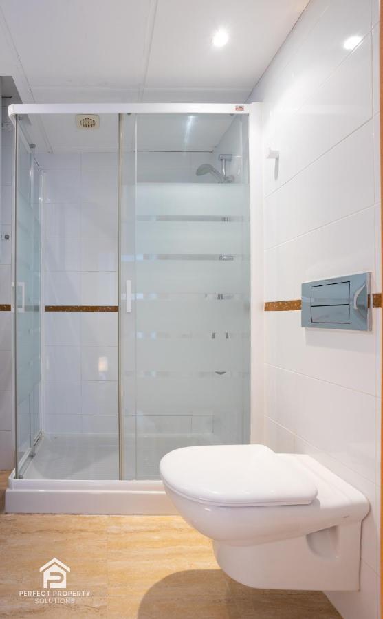 Apartment Aguamarina On The Beach Front مالقة المظهر الخارجي الصورة