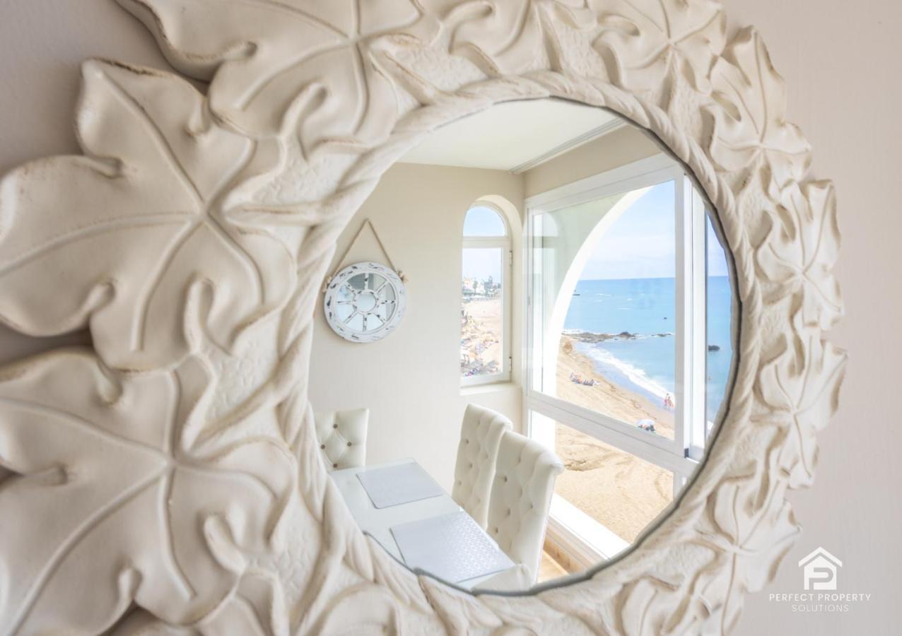 Apartment Aguamarina On The Beach Front مالقة المظهر الخارجي الصورة