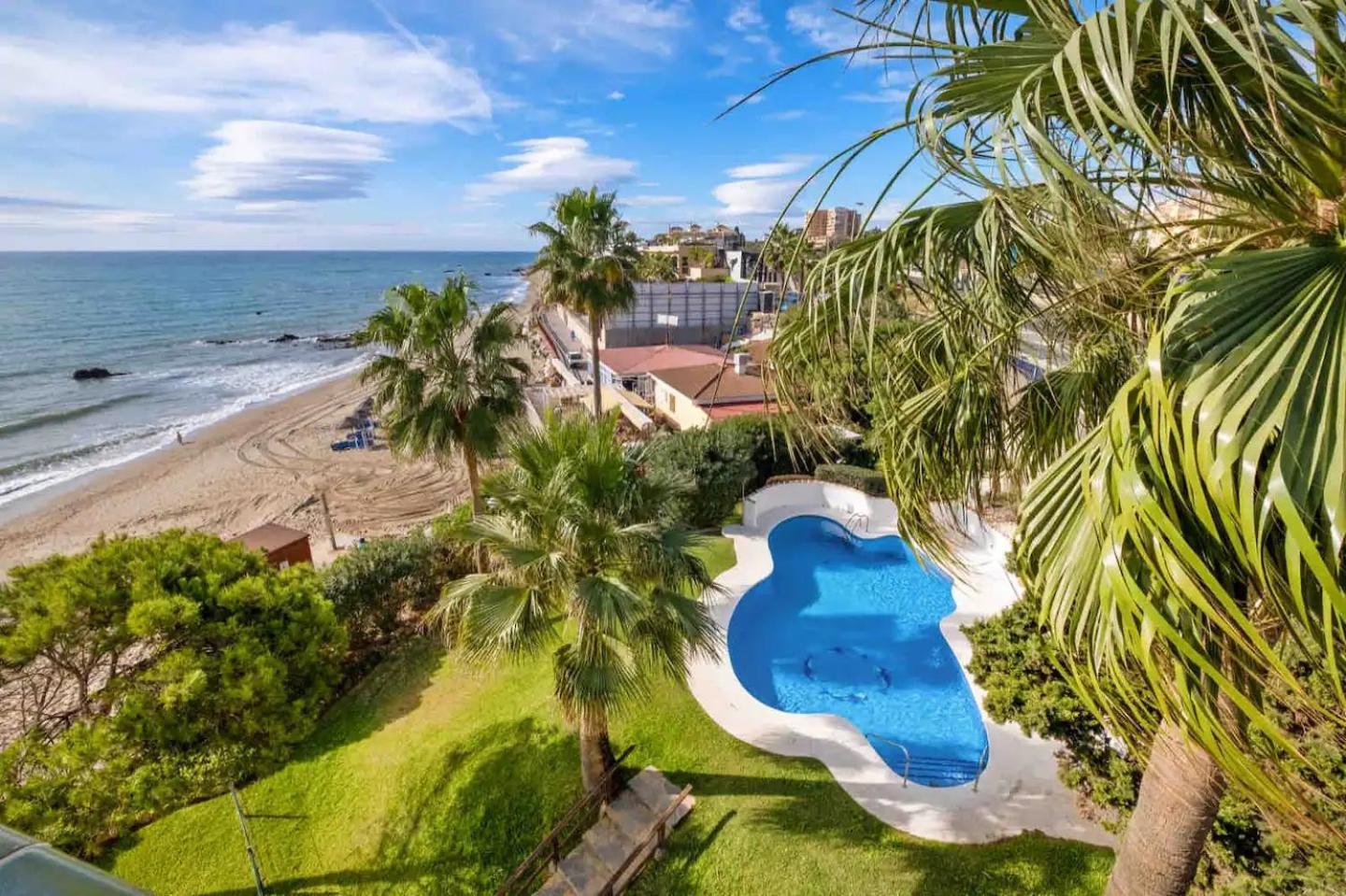 Apartment Aguamarina On The Beach Front مالقة المظهر الخارجي الصورة