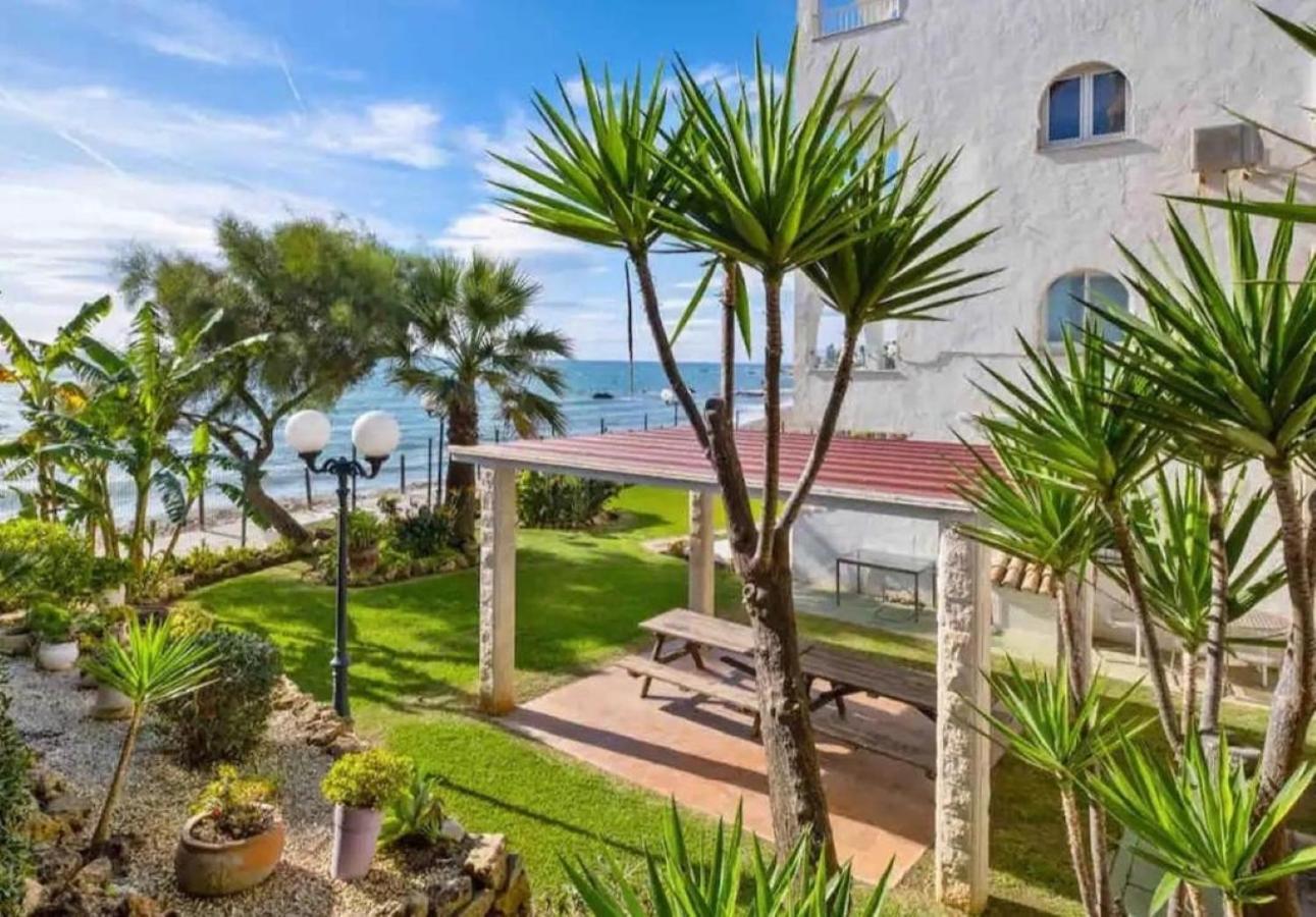 Apartment Aguamarina On The Beach Front مالقة المظهر الخارجي الصورة